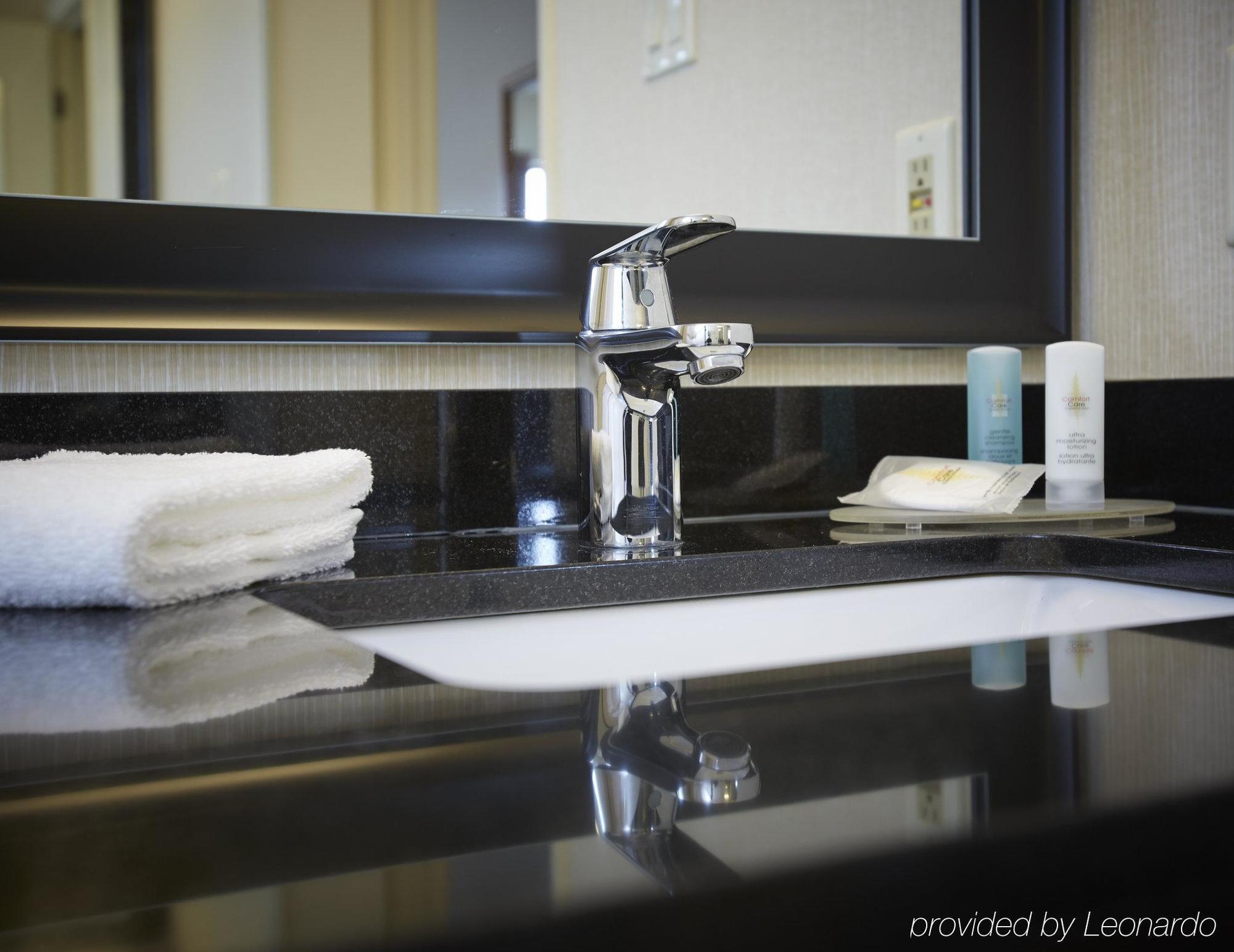 Comfort Inn 3*